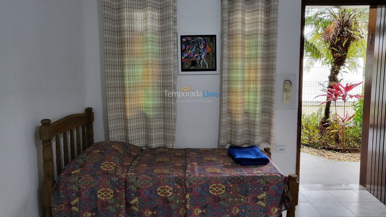 Apartment for vacation rental in Peruíbe (Stella Maris)