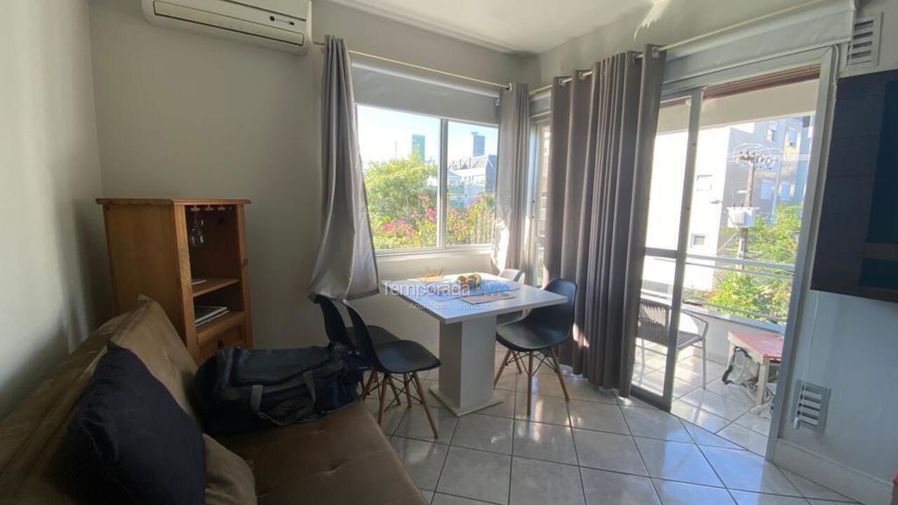 Apartamento para alquiler de vacaciones em Florianópolis (Jurere Tradicional)