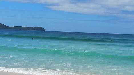 EXCELENTE APT EM CABO FRIO FRENTE PRAIA DAS DUNAS LADO PRAIA DO FORTE