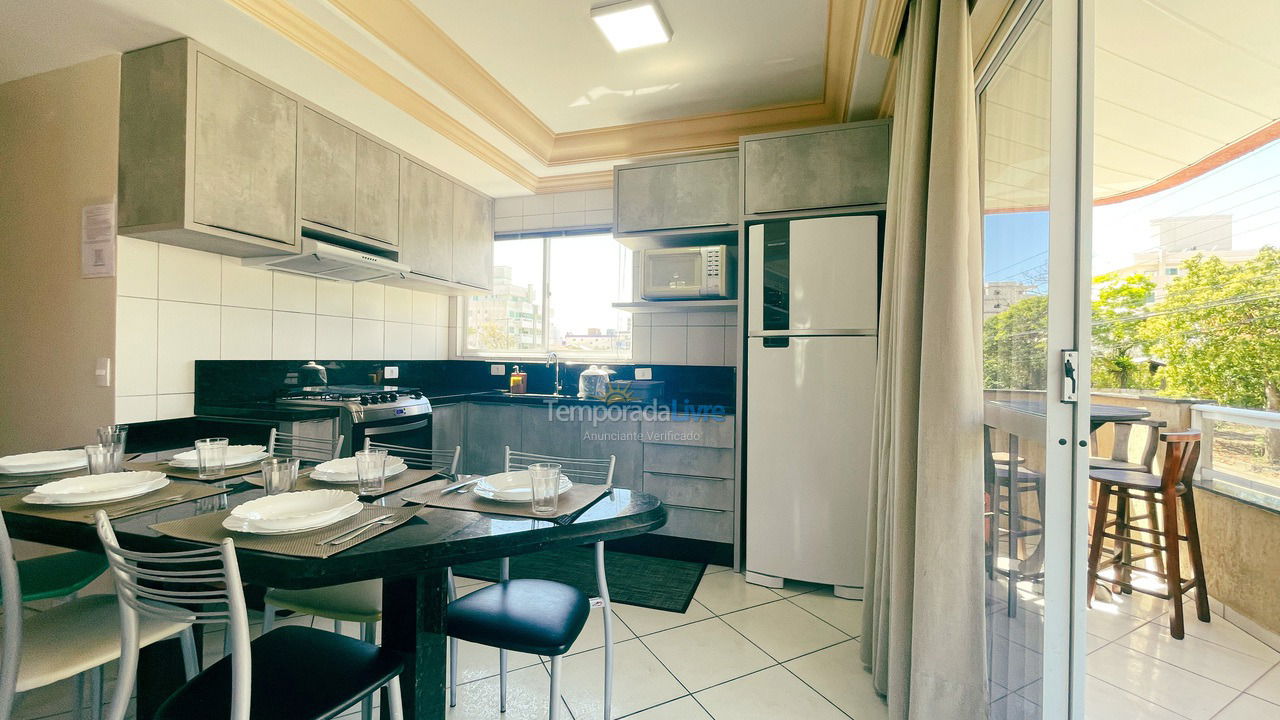 Apartamento para aluguel de temporada em Bombinhas (Praia de Bombas)