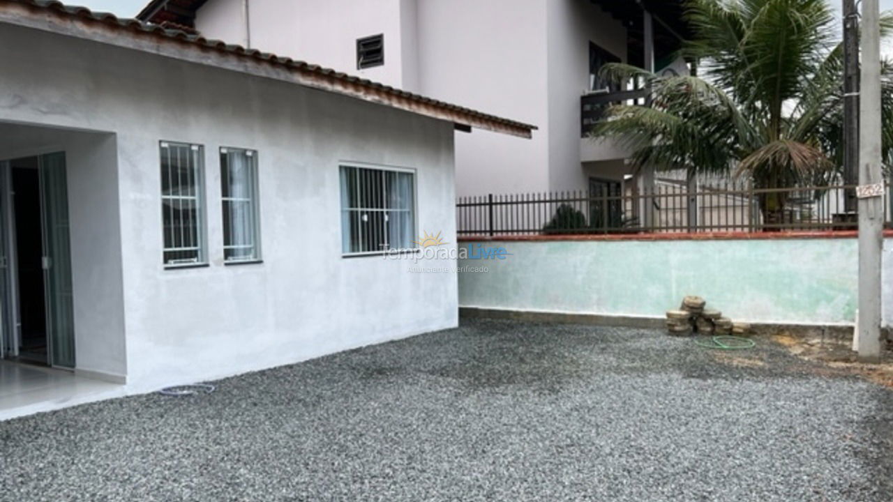 Casa para alquiler de vacaciones em São Francisco do Sul (Enseada)