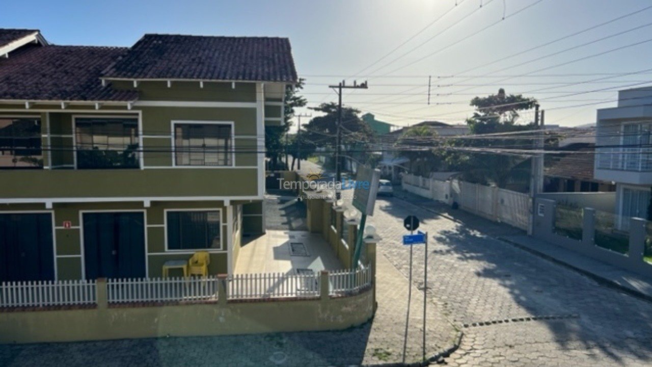 Casa para aluguel de temporada em São Francisco do Sul (Enseada)