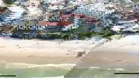 Maravilhoso apartamento con salida al mar