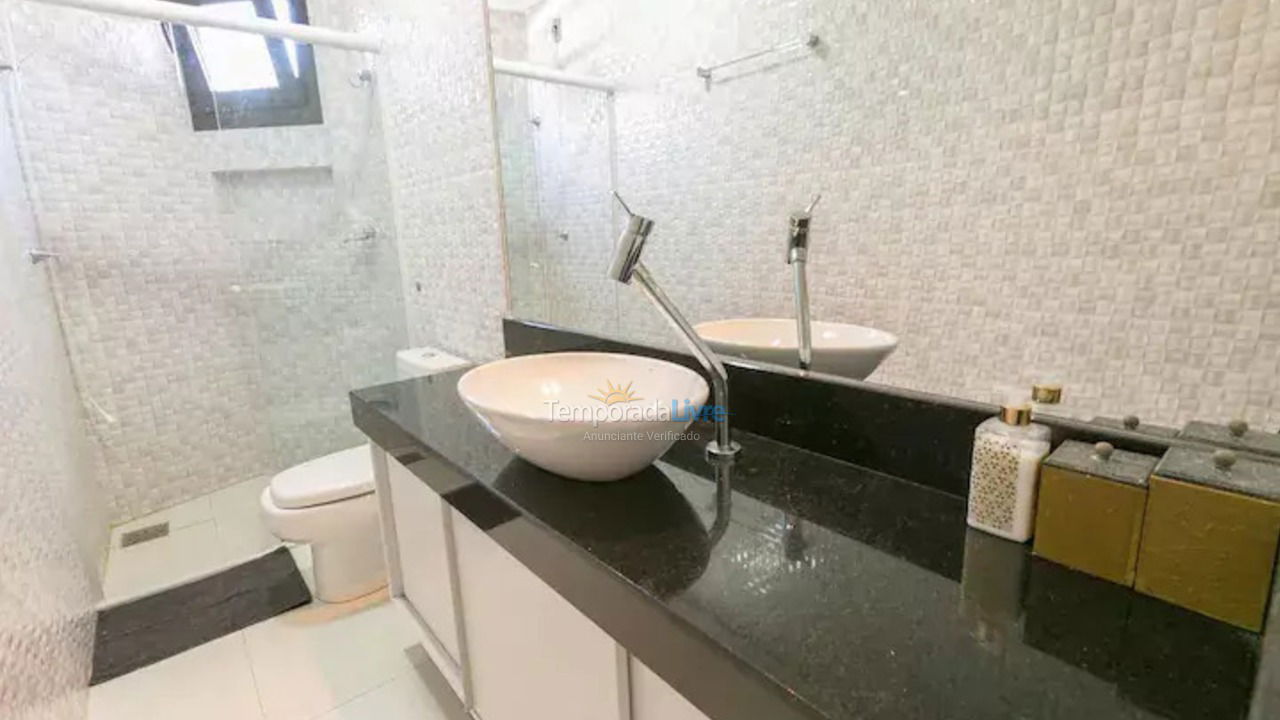 Apartamento para aluguel de temporada em Florianopolis (Praia dos Ingleses)