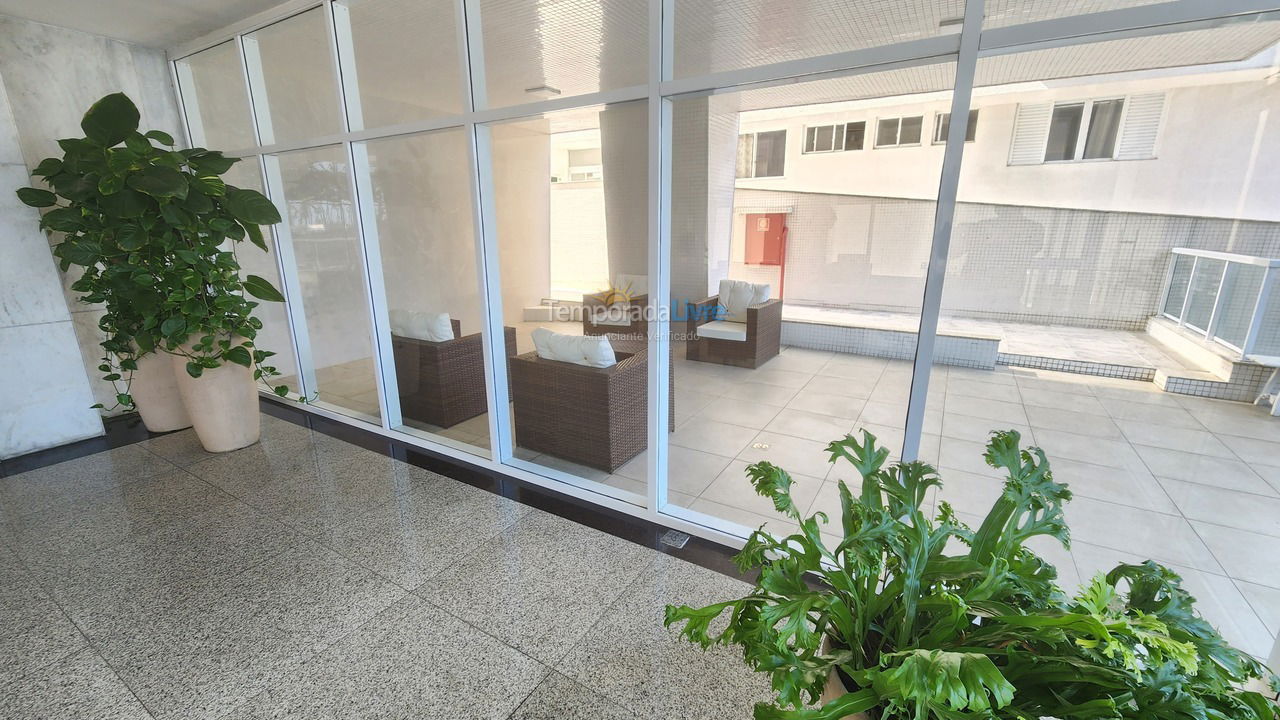 Apartamento para aluguel de temporada em Guarujá (Pitangueiras)