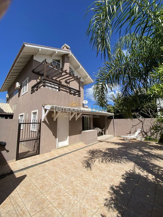 Casa para alquiler de vacaciones em Bombinhas (Canto Grande)