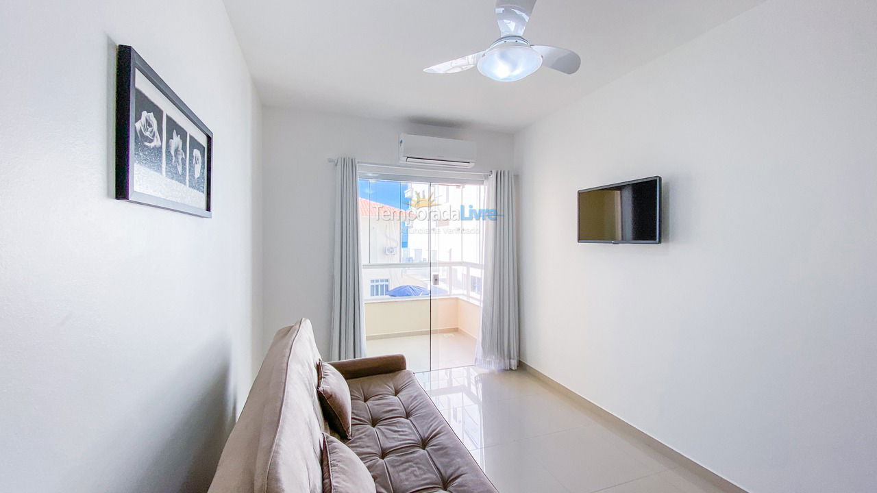 Apartamento para aluguel de temporada em Governador Celso Ramos (Praia de Palmas)