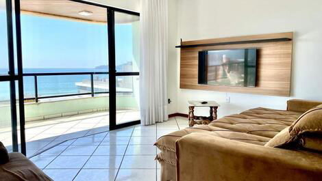 Apartment with excellent sea view for Praia de Bombas - SC