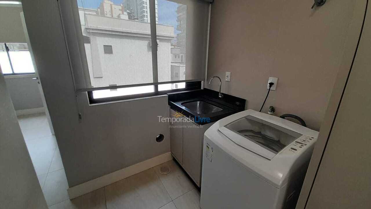 Apartamento para aluguel de temporada em Itapema (Meia Praia)