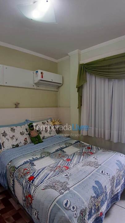 Apartamento para aluguel de temporada em Itapema (Meia Praia)