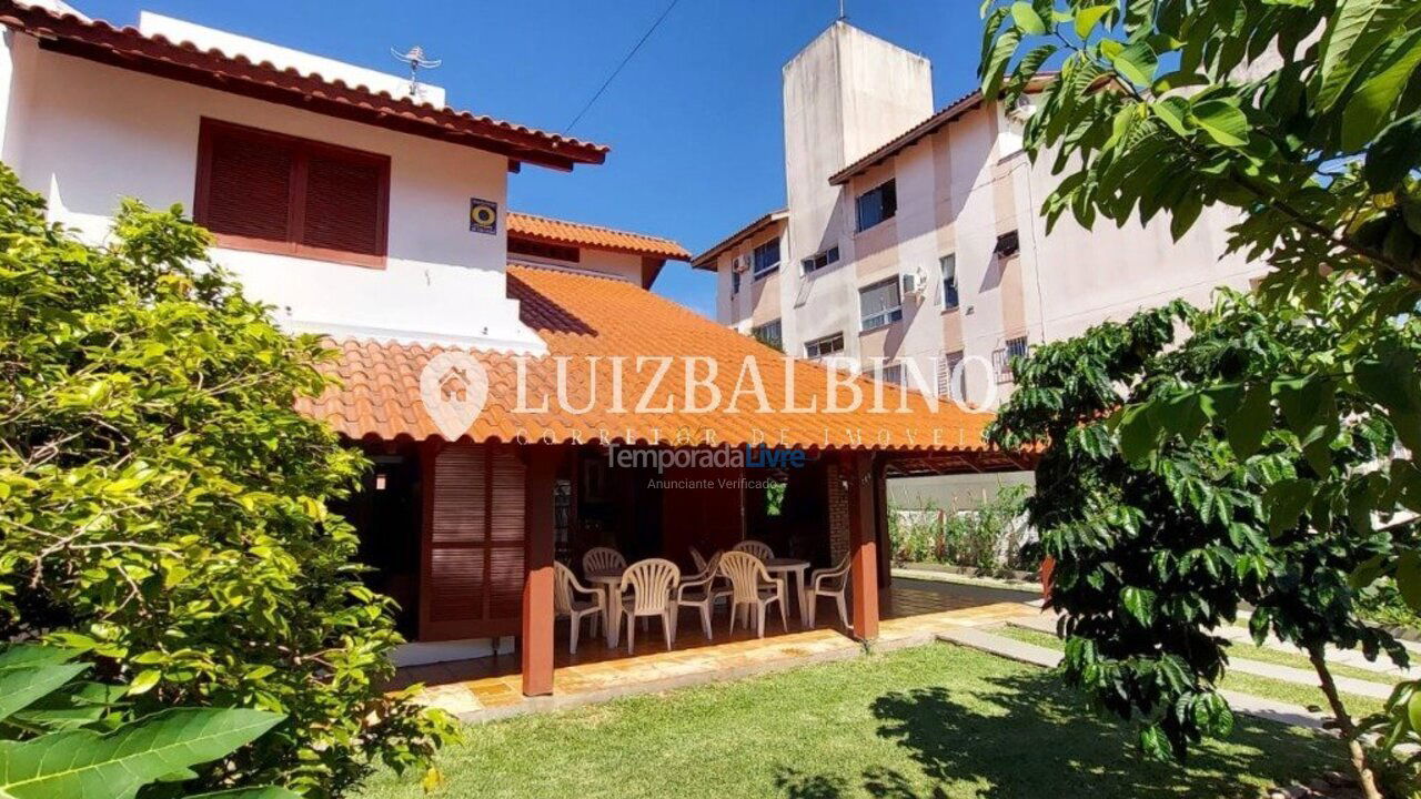 Casa para aluguel de temporada em Florianópolis (Cachoeira do Bom Jesus)