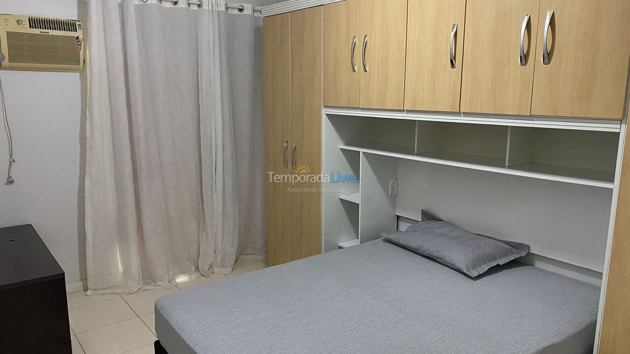 Apartamento para aluguel de temporada em Itapema (Meia Praia)