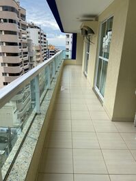 Apartamento de alto estándar con vista al mar.