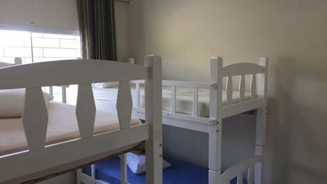 APARTAMENTO DE TEMPORADA FRENTE AL MAR, PEREQUE - PORTO BELO SC