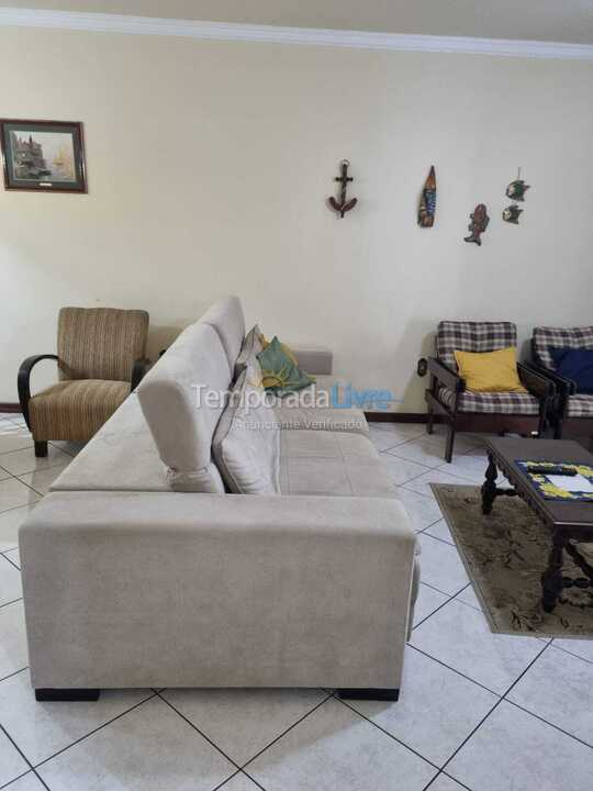 Apartamento para alquiler de vacaciones em Itapema (Meia Praia)
