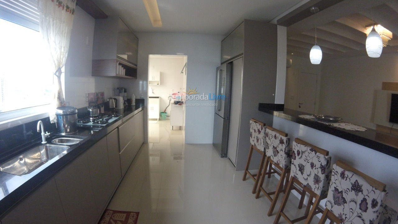 Apartment for vacation rental in Itapema (Meia Praia)