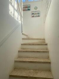 12 - escada para os quartos