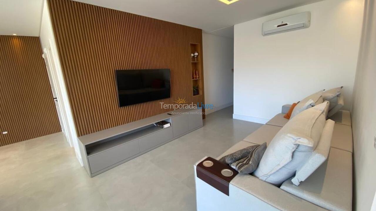 Apartamento para alquiler de vacaciones em Itapema (Meia Praia)