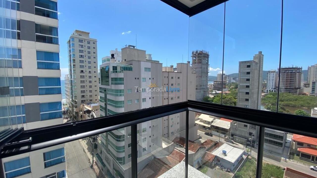 Apartamento para aluguel de temporada em Itapema (Meia Praia)