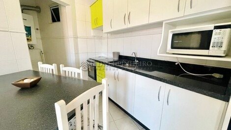 APARTMENT IN BOMBINHAS WITH 2 BEDROOMS! 400 METERS FROM THE SEA