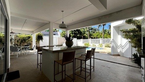 Casa excelente localização próximo à praia na Riviera de São Lourenço