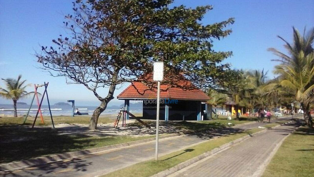 Casa para aluguel de temporada em Peruíbe (Stella Maris)