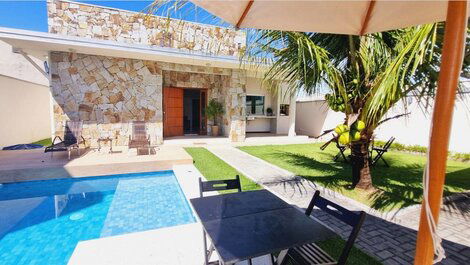 Casa das Acacias with 3 bedrooms for 10 people