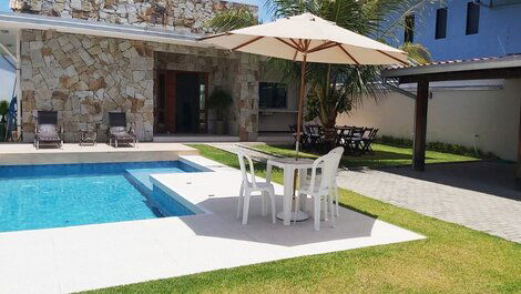 Casa das Acacias with 3 bedrooms for 10 people