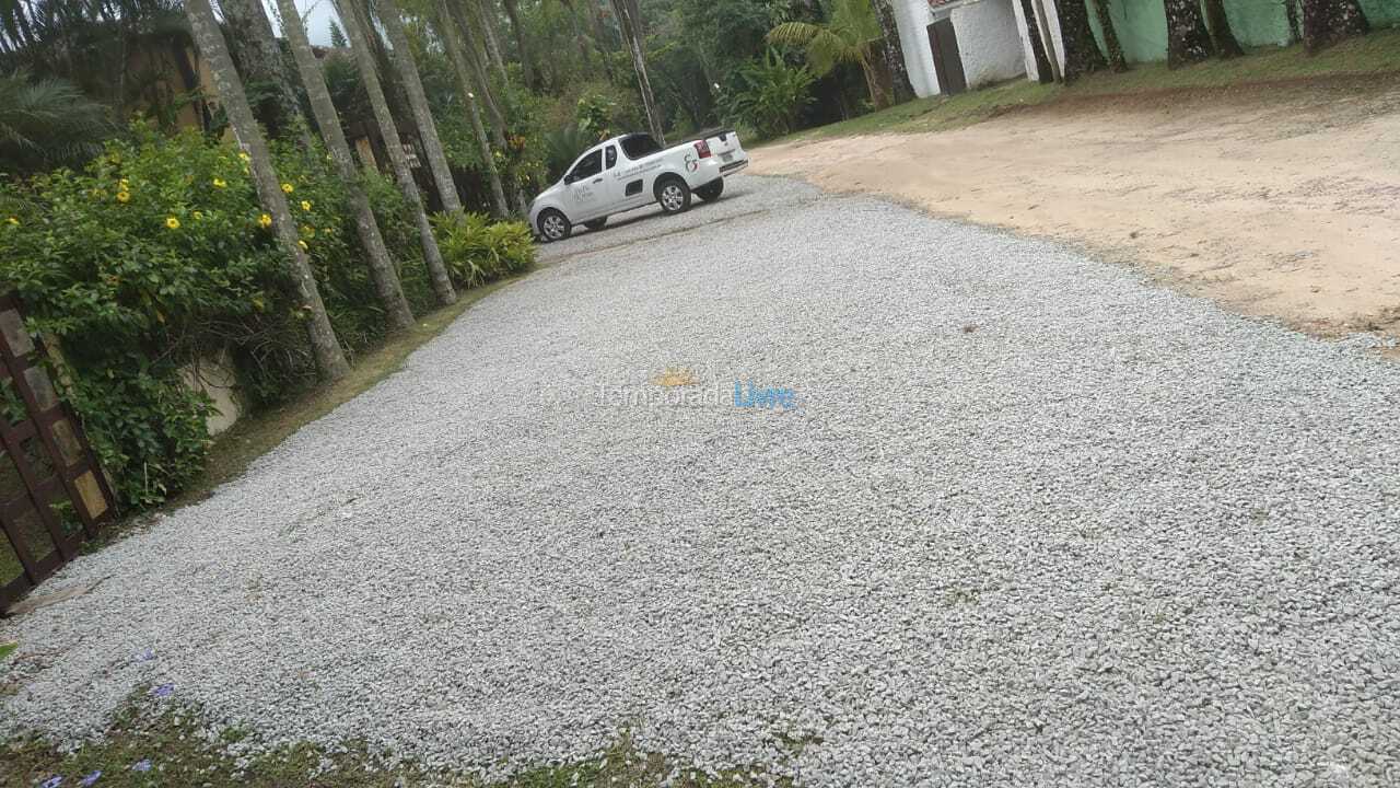 Casa para alquiler de vacaciones em São Sebastião (Praia da Baleia)