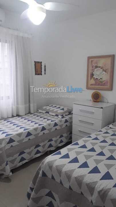 Apartment for vacation rental in Itapema (Meia Praia)