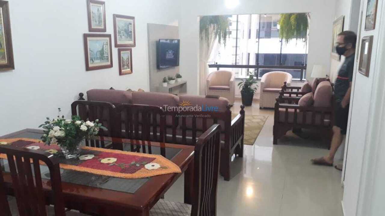 Apartamento para aluguel de temporada em Itapema (Meia Praia)