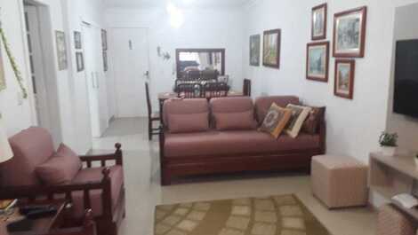 HERMOSO APARTAMENTO 2 DORMITORIOS, 2 AIRE, CERCA DEL SHOPPING RUSSI.