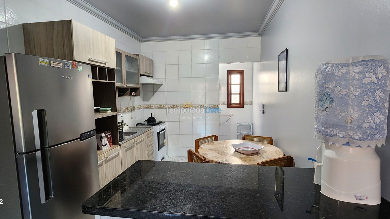 Apartamento para aluguel de temporada em Florianopolis (Praia dos Ingleses)