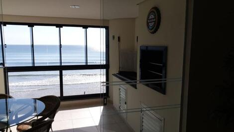 SEA FRONT APARTMENT, HALF BEACH - ITAPEMA SC