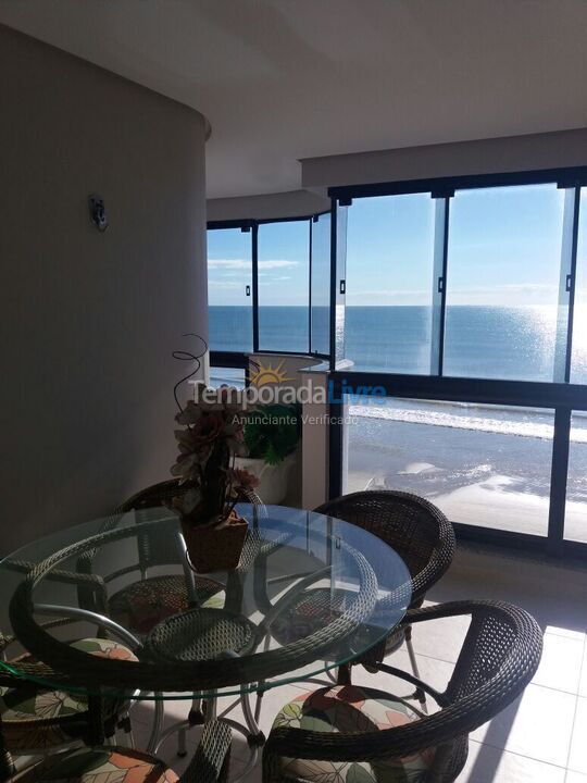 Apartment for vacation rental in Itapema (Meia Praia)