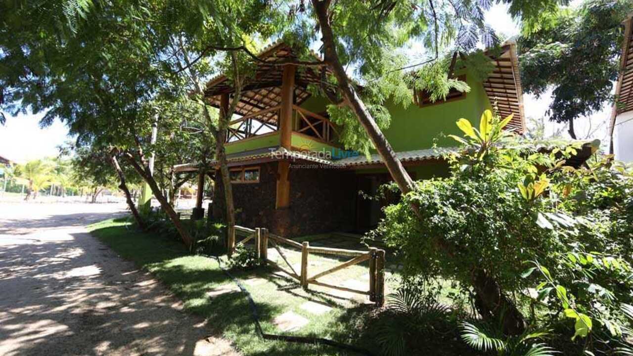 Casa para aluguel de temporada em Mata de São João (Praia do Forte)
