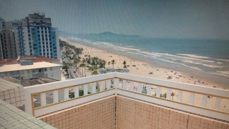 APARTMENT PRAIA GRANDE IN FRONT OF THE SEA FOOT IN THE SAND 8 PEOPLE