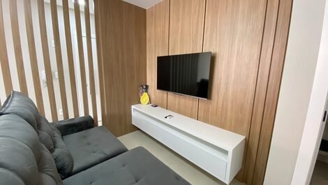LM02 – Apartamento com 2 dormitórios na praia de Mariscal Bombinhas SC