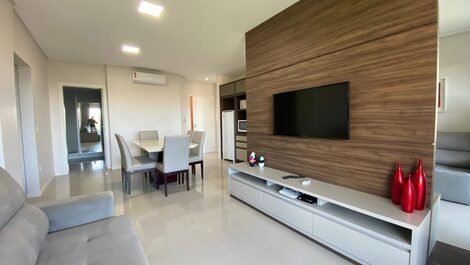 LM103 – Apartamento com 2 suítes na praia de Mariscal Bombinhas SC