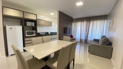 LM103 – Apartment with 2 suites on the beach of Mariscal Bombinhas SC