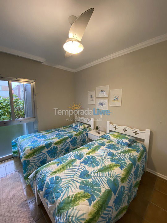 Apartment for vacation rental in Guarujá (Enseada)