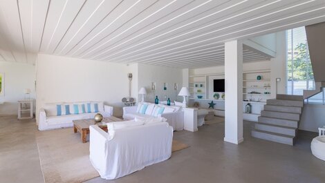 Hermosa casa con 5 suites y piscina en Búzios
