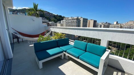 Luxury penthouse with 3 suites and pool in Ipanema