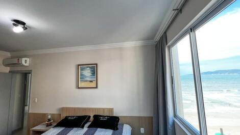 SEA FRONT APARTMENT, HALF BEACH - ITAPEMA SC