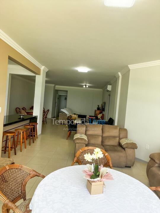 Apartment for vacation rental in Itapema (Meia Praia)