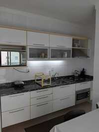 SEA APARTMENT IN MEIA PRAIA DE ITAPEMA WITH EXCELLENT LOCATION.