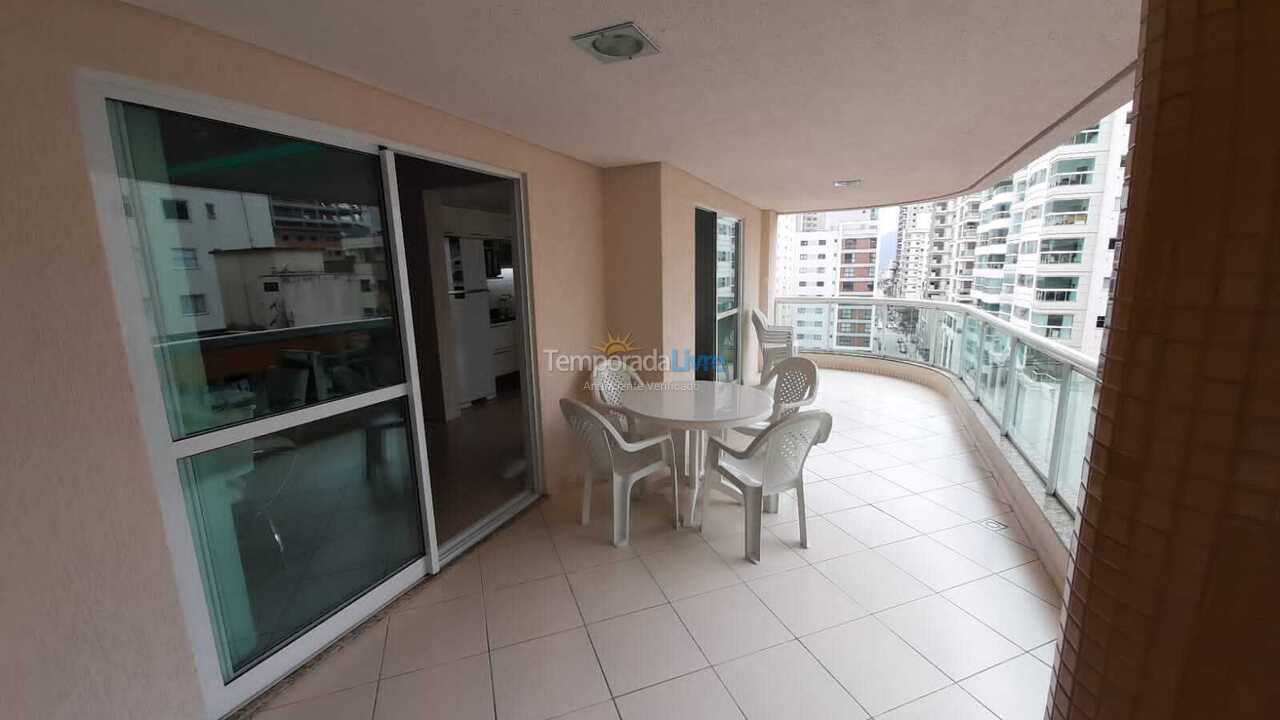 Apartamento para aluguel de temporada em Itapema (Meia Praia)