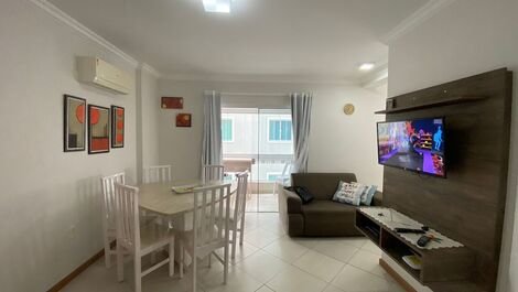 APARTMENT ON THE BEACH OF BOMBAS, WITH 2 BEDROOMS: