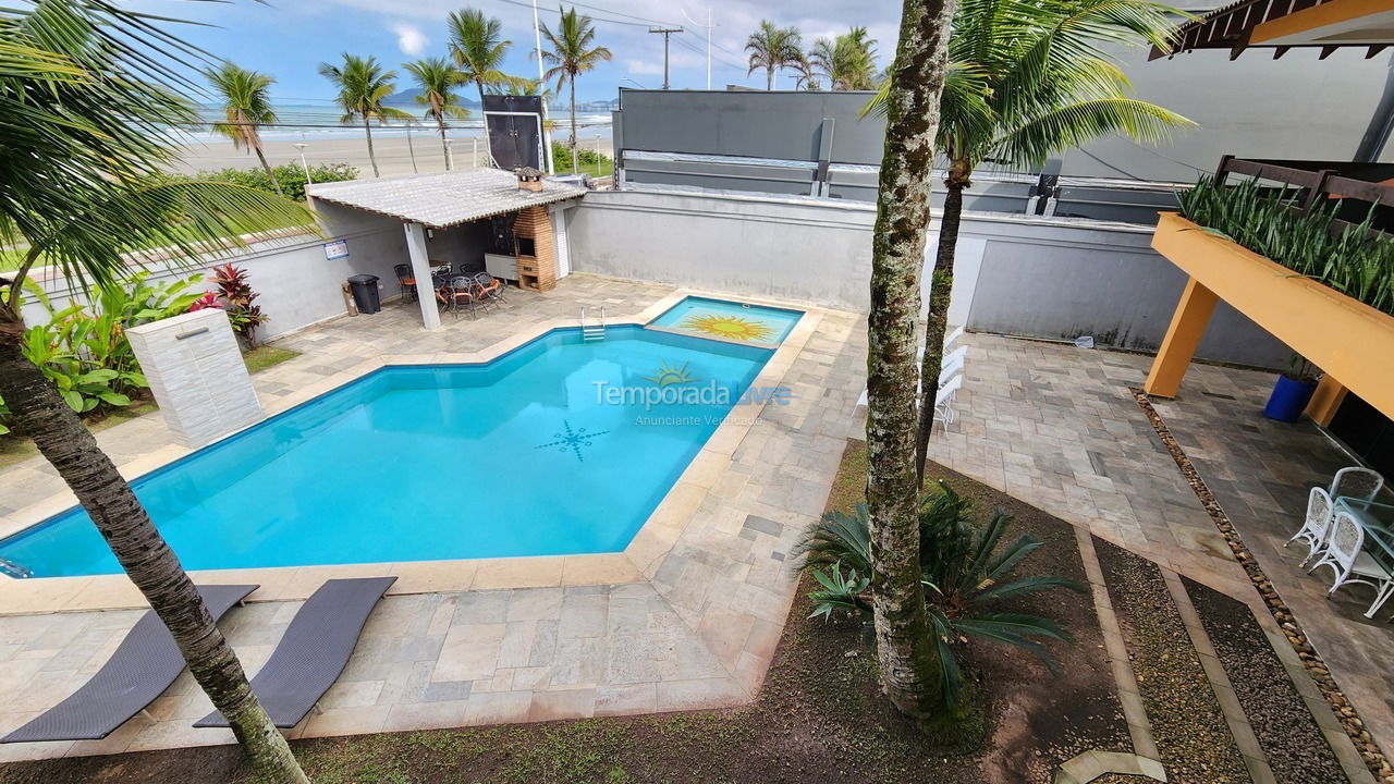 Casa para aluguel de temporada em Guarujá (Enseada)