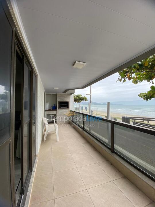 Casa para aluguel de temporada em Itapema (Meia Praia)